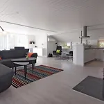 Emmarenze - 400m From The Sea By Interhome *